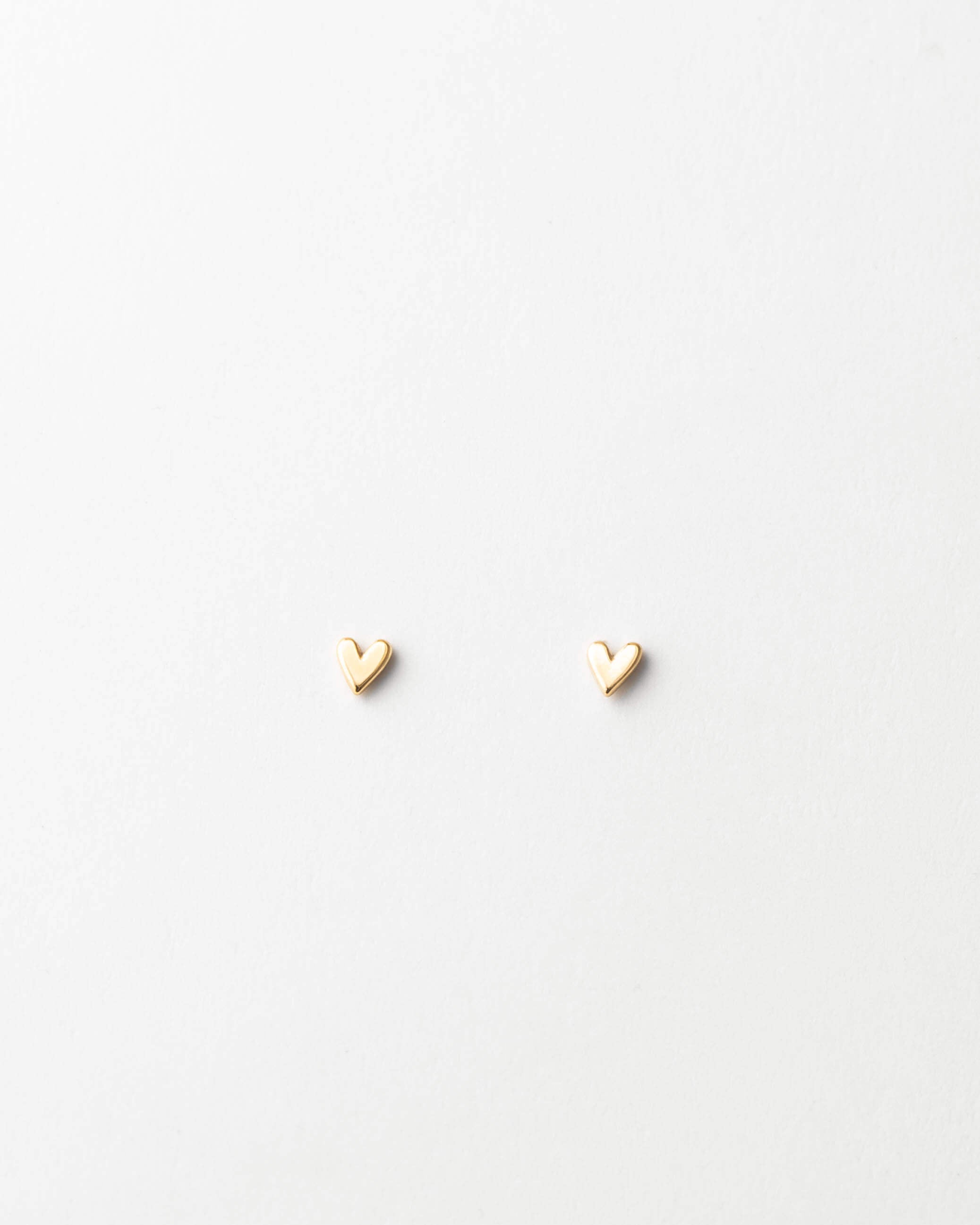 Elegant Sweetheart Stud Earrings