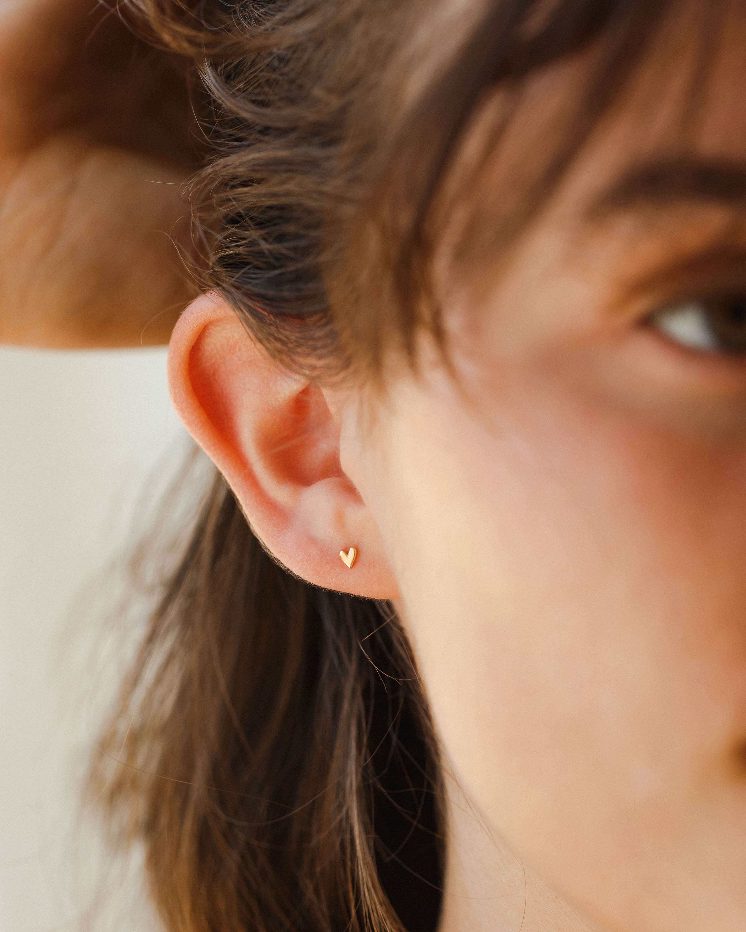 Elegant Sweetheart Stud Earrings