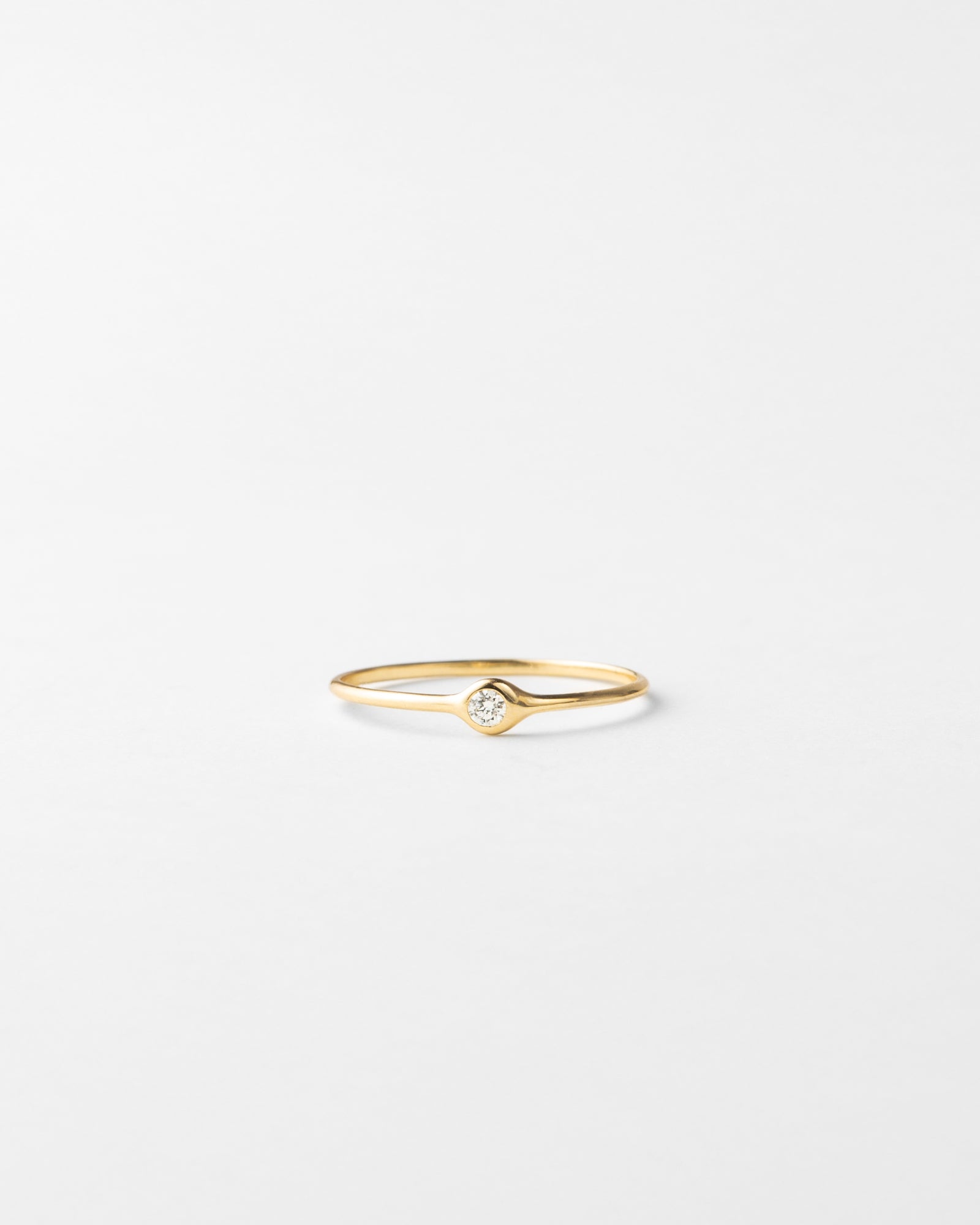 Elegant Gaia Solitaire Diamond Ring