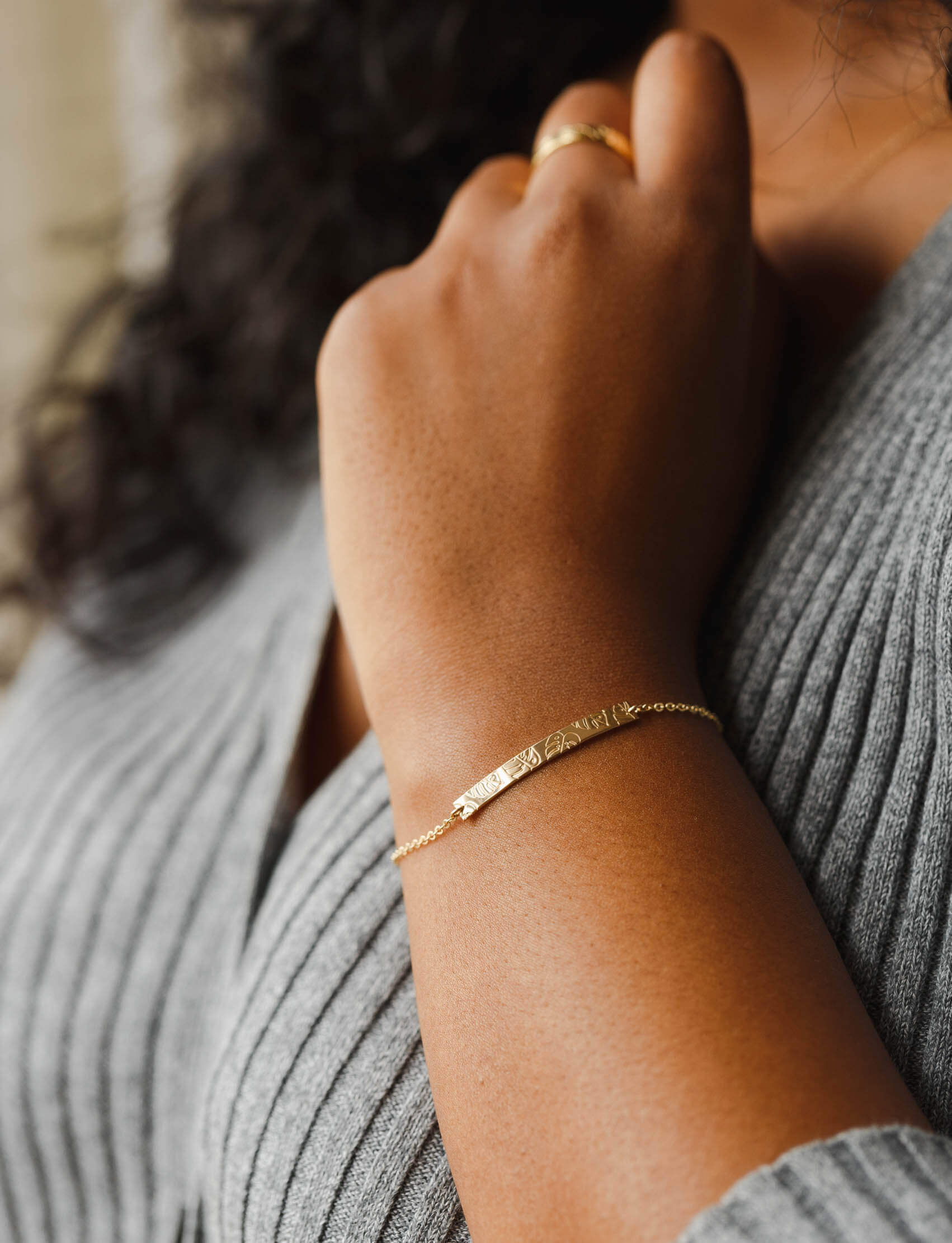 Leaf-Inspired Foliage Bracelet for Nature Lovers
