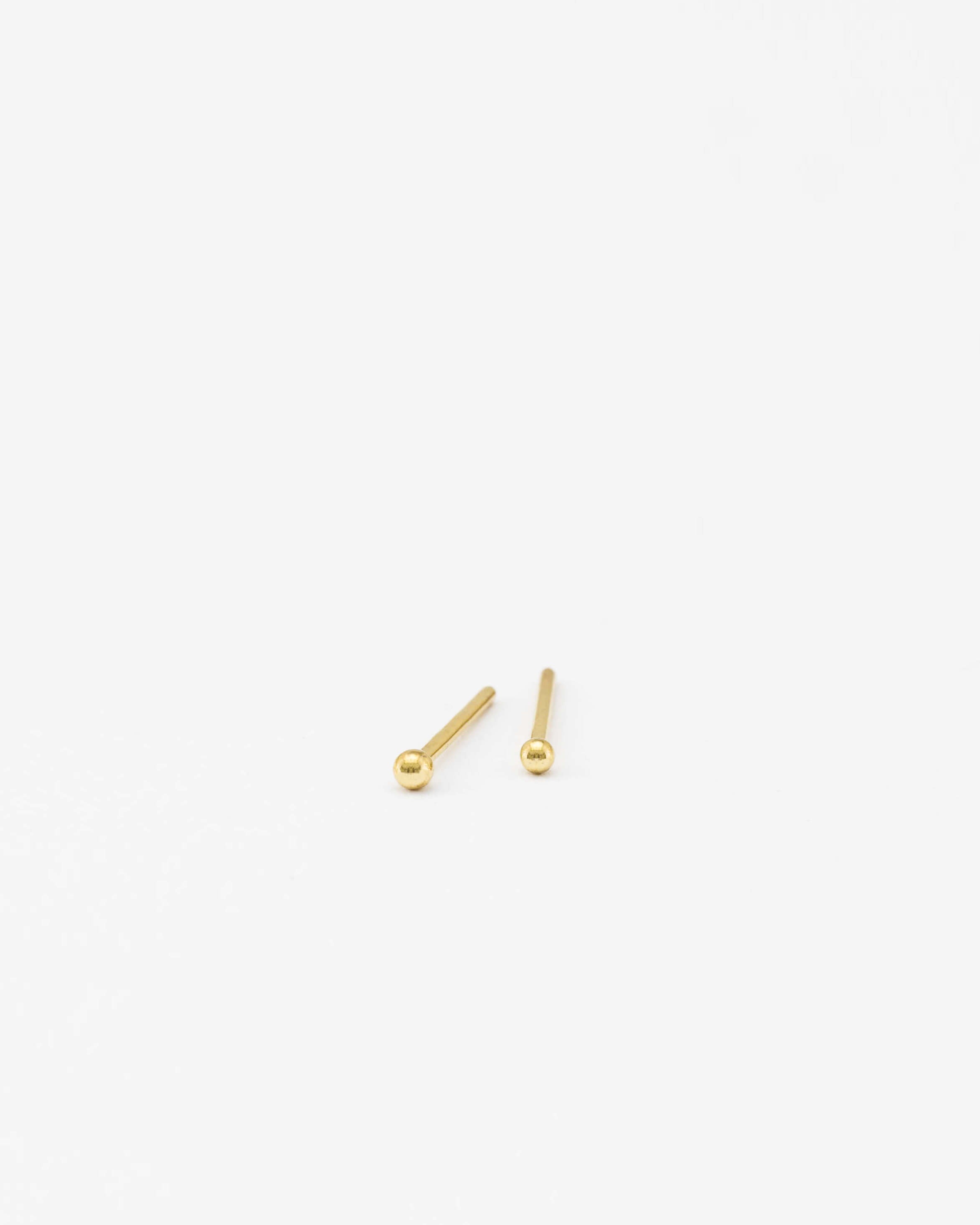 Mia Studs - Stylish Fashion Earrings for Women
