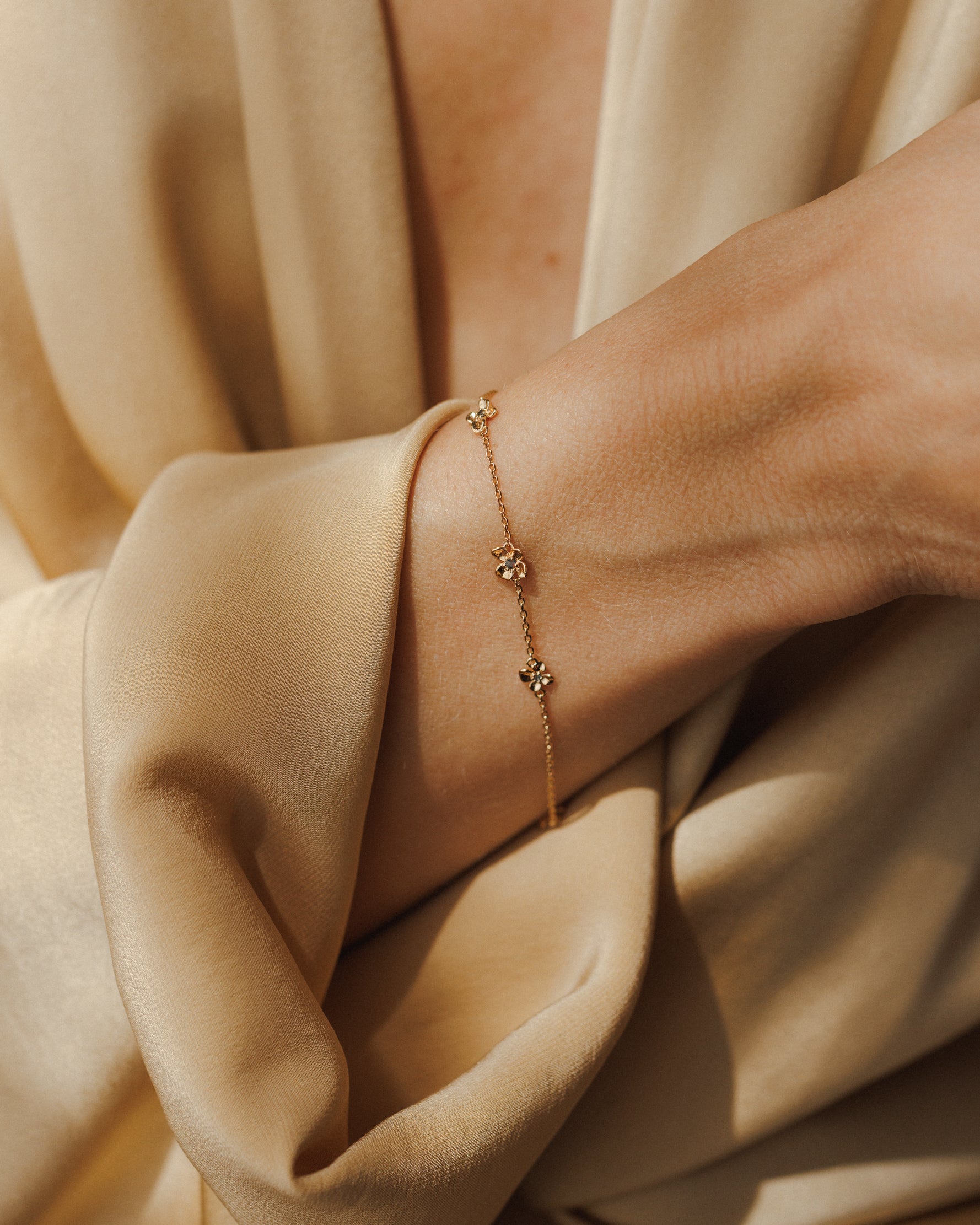 Elegant Midnight Blossom Bracelet for Women