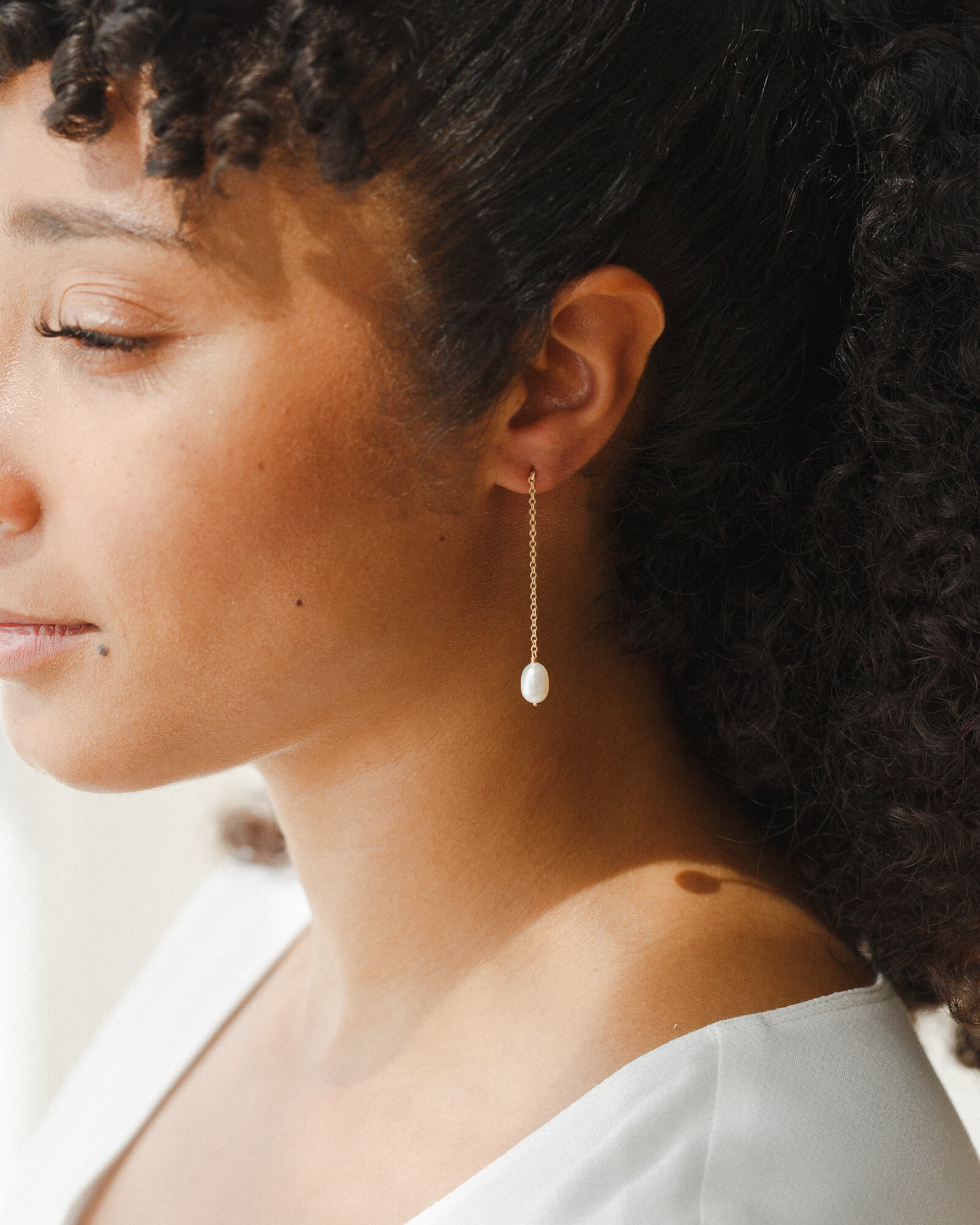 Margot Stud Earrings – Minimalist Gold Hoops
