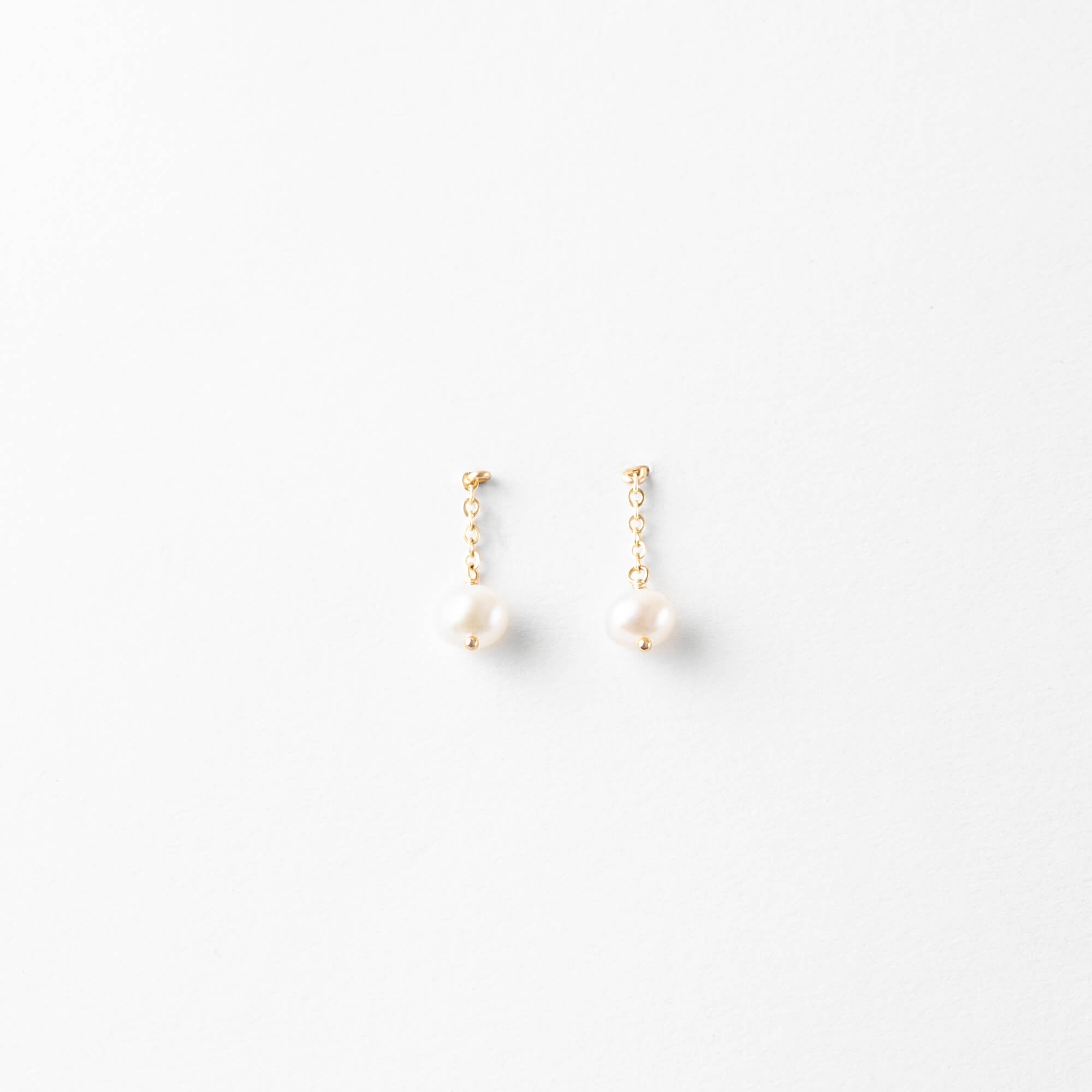 Dara Stud Earrings for Everyday Wear