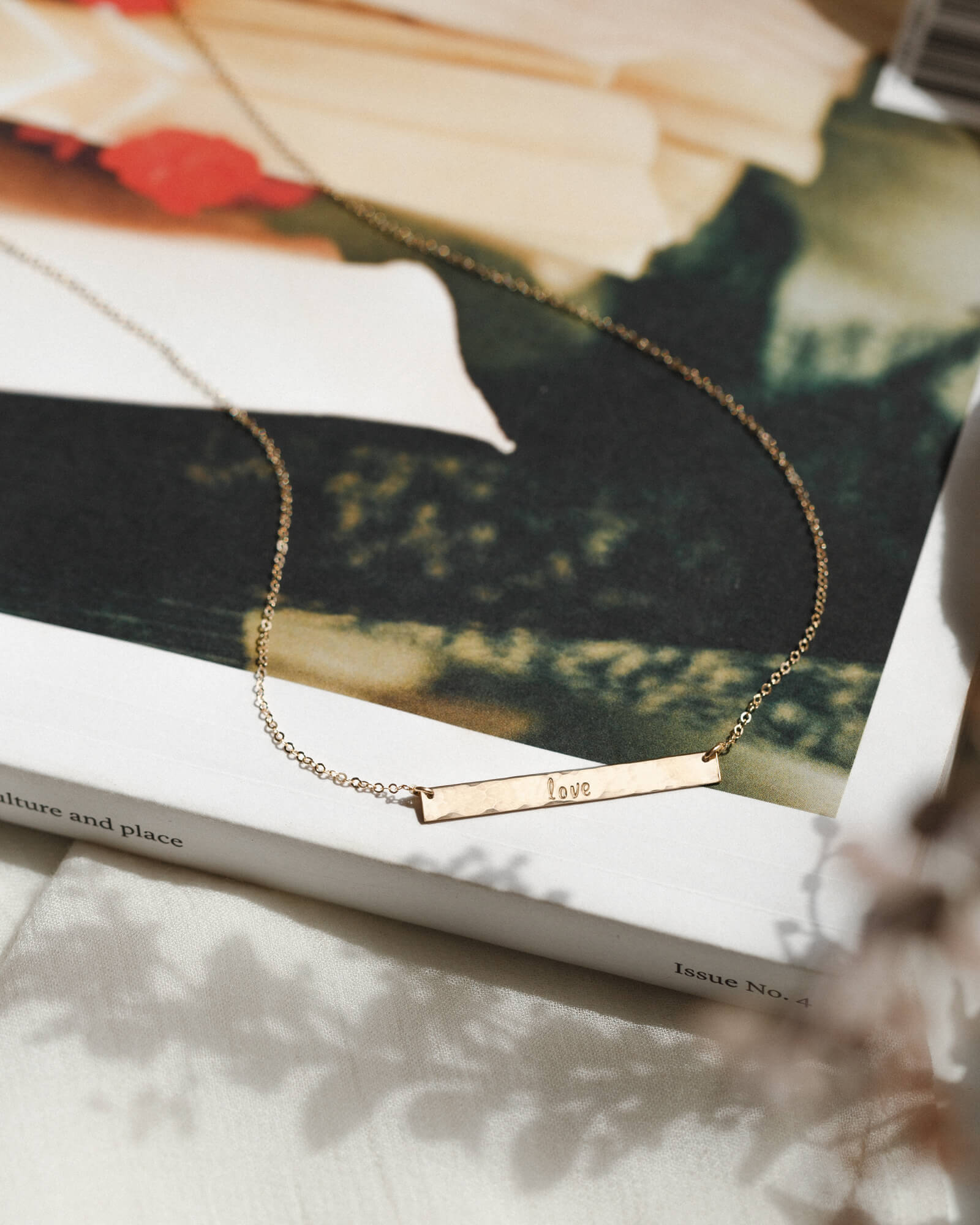 Serra Pendant Necklace – Elegant Minimalist Jewelry