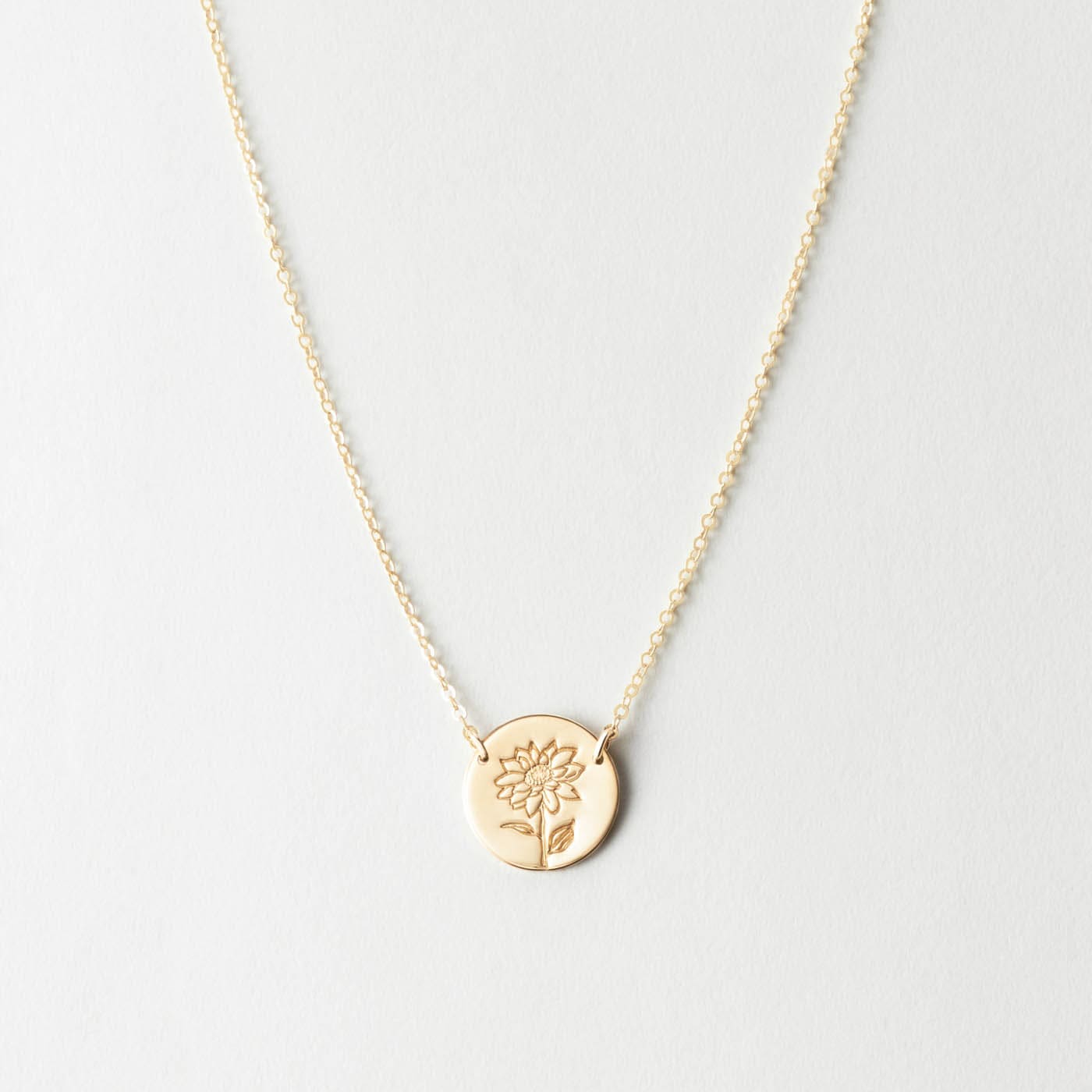 Elegant Flora Link Pendant Necklace