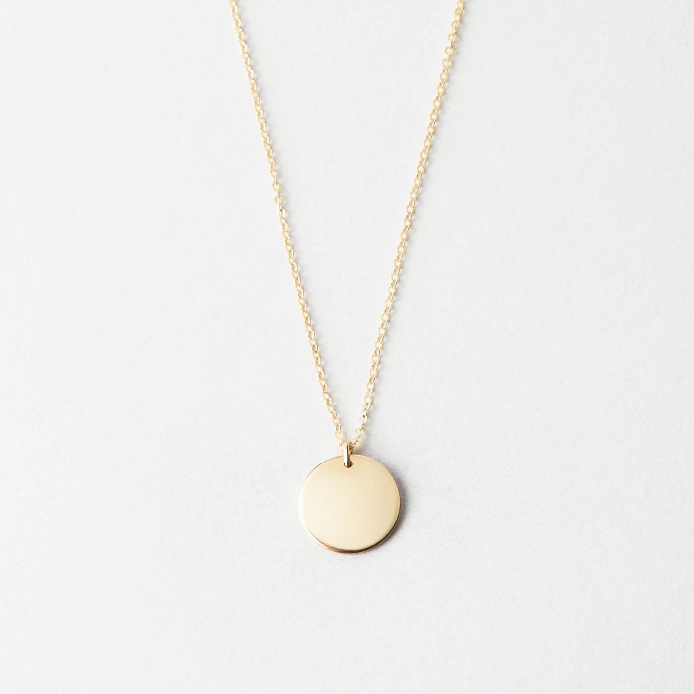 Vollmond Pendant Necklace – Minimalist Moon Charm