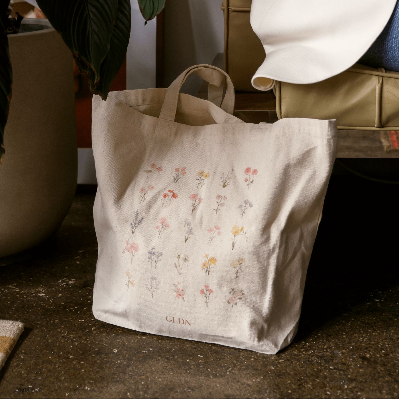 Stylish GLDN Signature Tote Bag