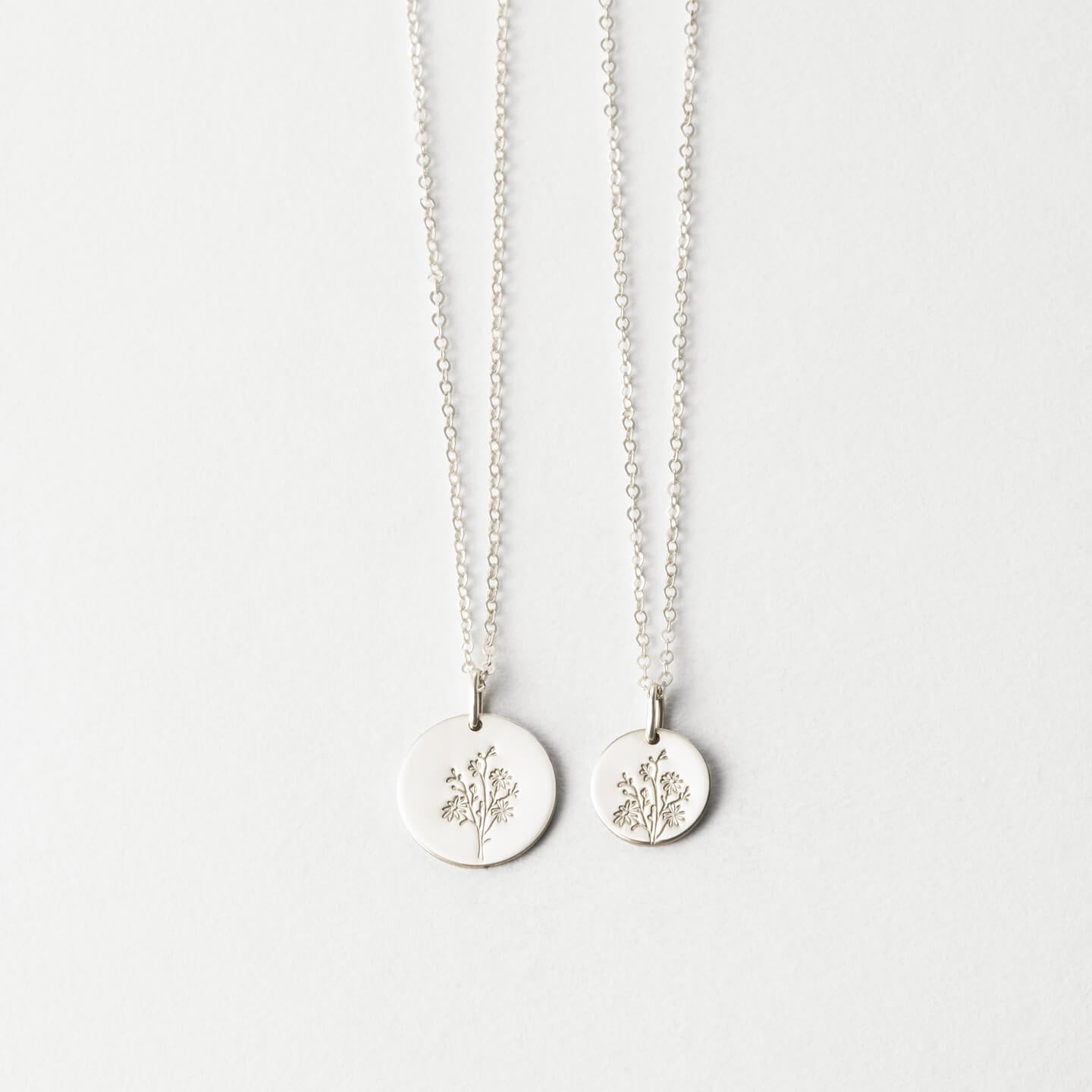 Elegant Aster Pendant Necklace