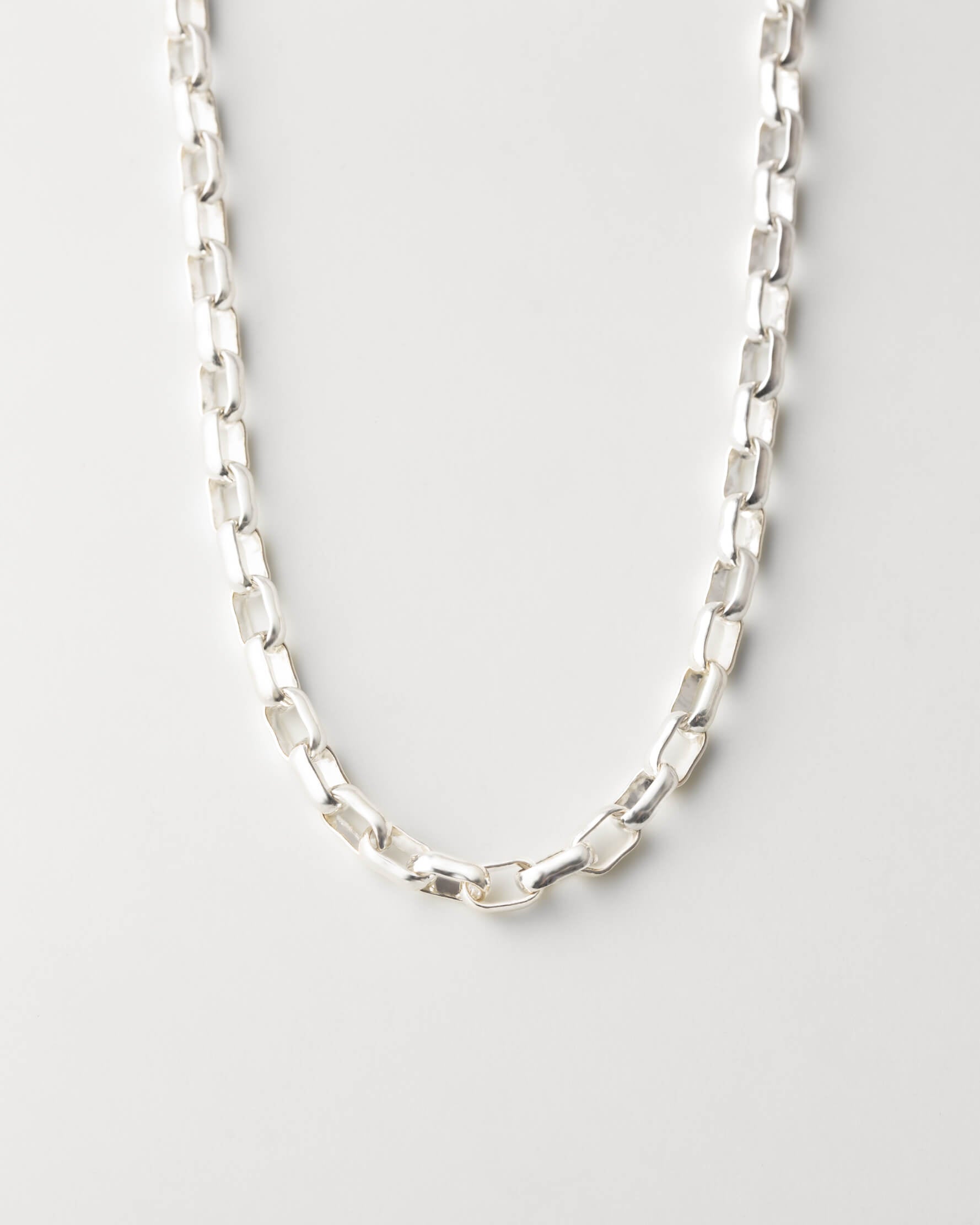 Stylish Rolo Chain Necklace for Everyday Wear