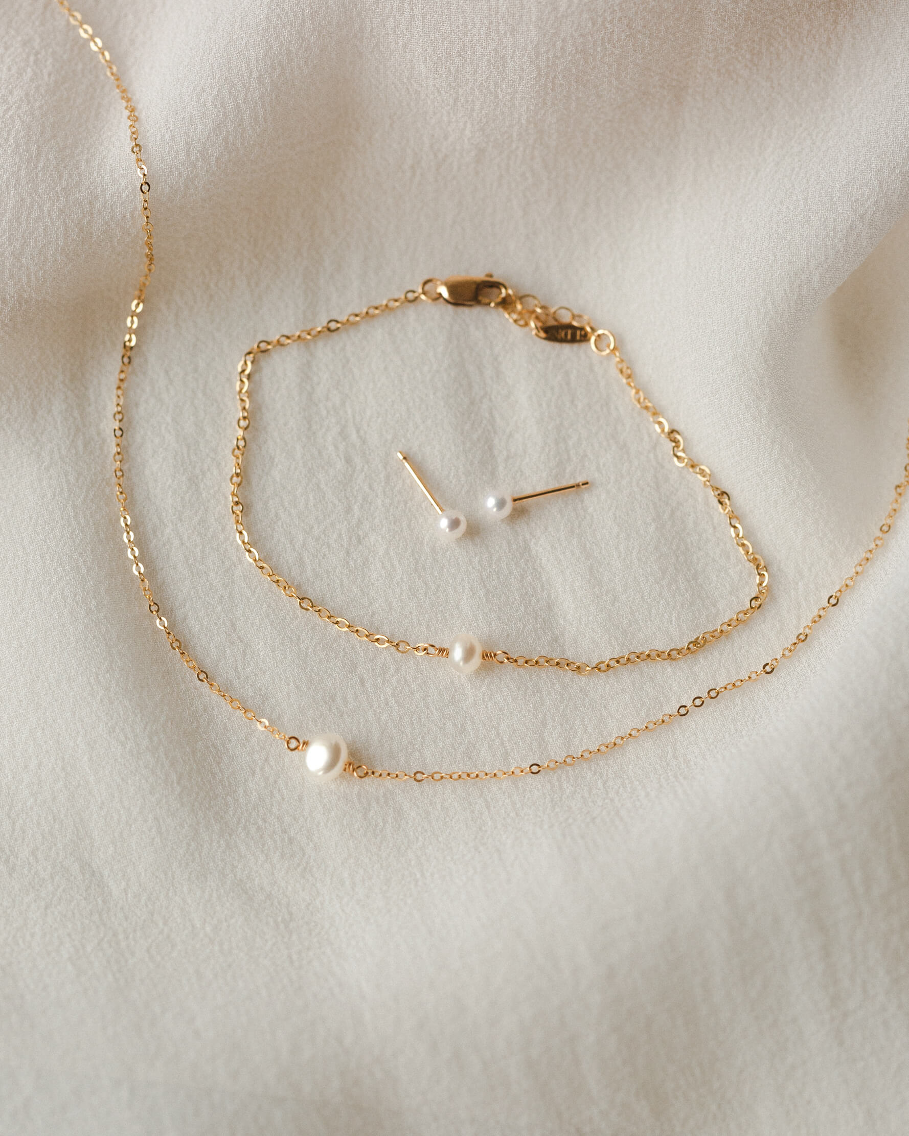 Classic Pearl Jewelry Set for Elegant Occasions