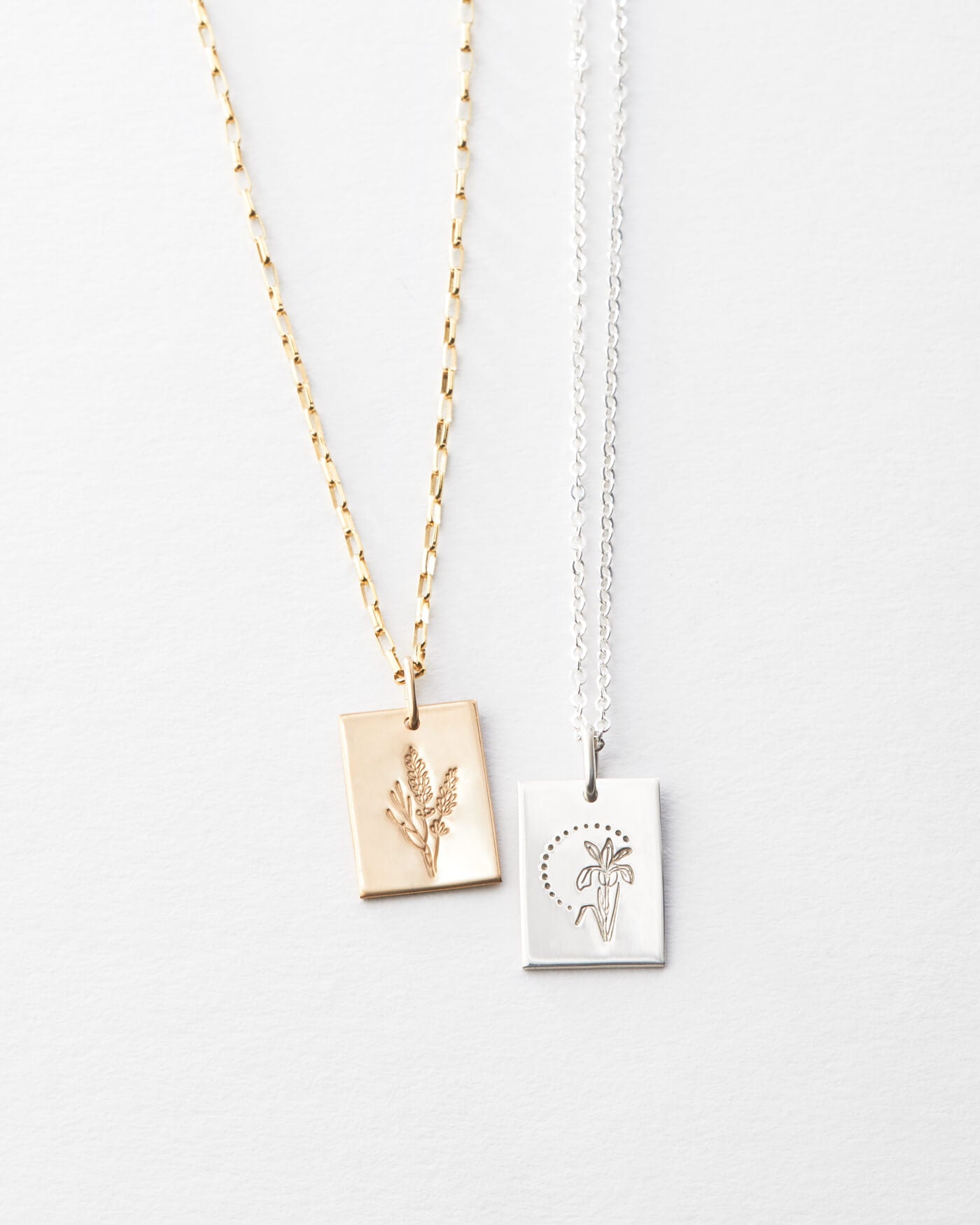 Elegant Flora Marseille Pendant Necklace