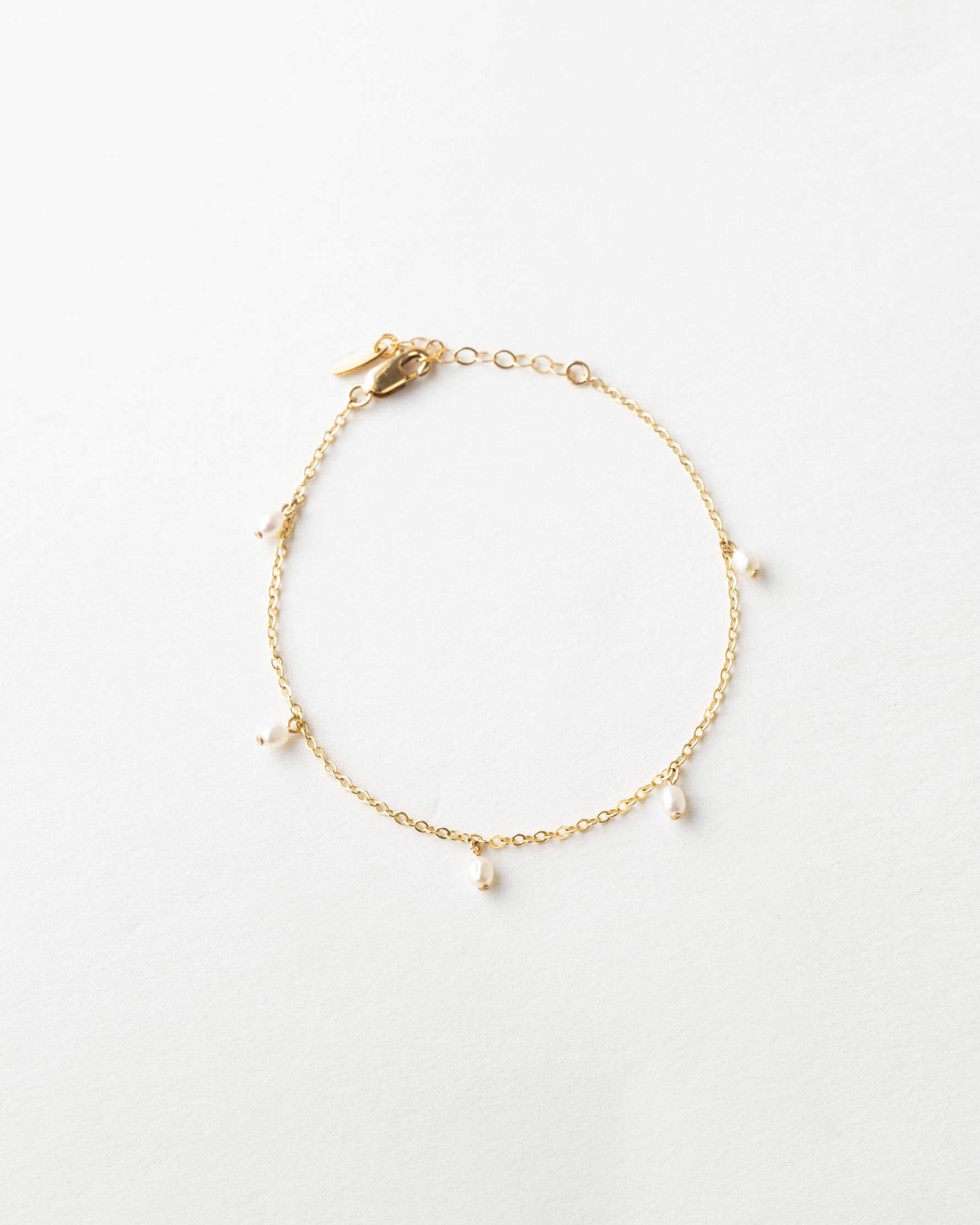 Elegant Pearl Droplet Bracelet for Women